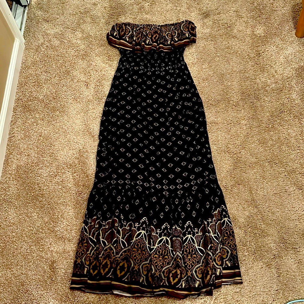Gianni Bini Strapless Maxi Dress! Size Small